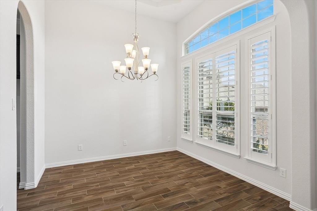 5805 Canyon Oaks Lane - Photo 4 of 24