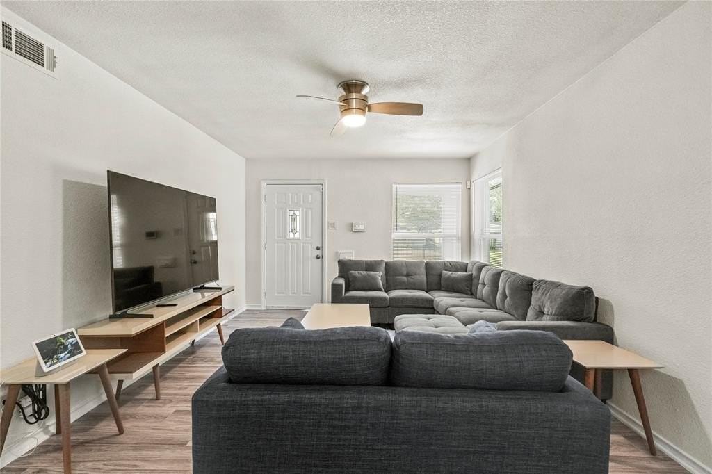 2315 Housley Drive - Photo 4 of 22