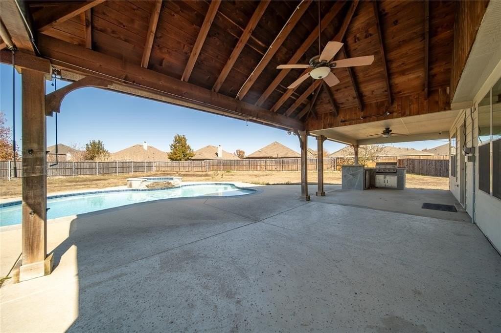 263 Archer Way - Photo 2 of 23