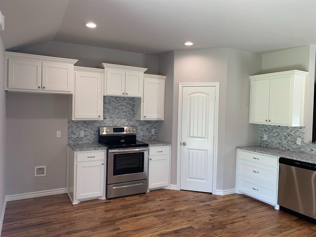 3503 Brookstone Drive - Photo 3 of 13