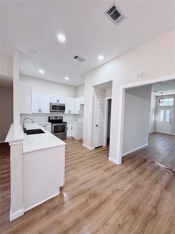 7709 Radford Circle - Photo 4 of 24