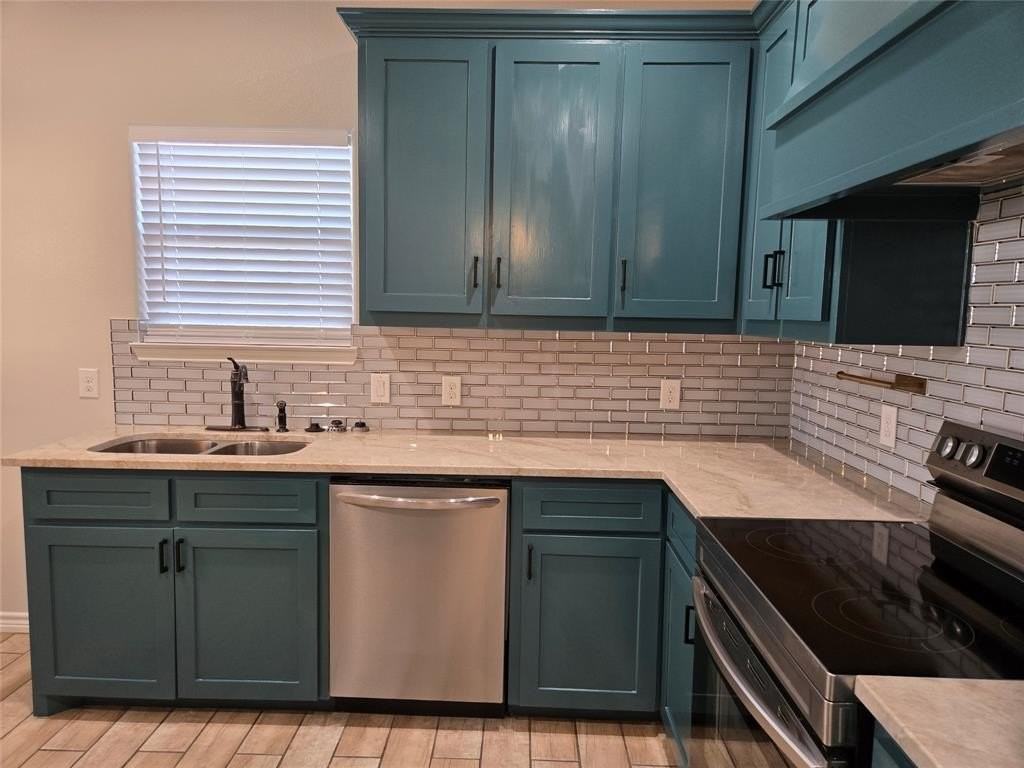 3704 Canyon Road - Photo 7 of 30