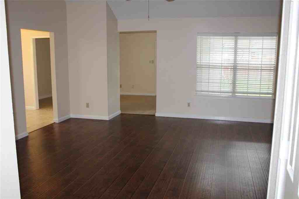 4112 Howard Drive - Photo 6 of 31