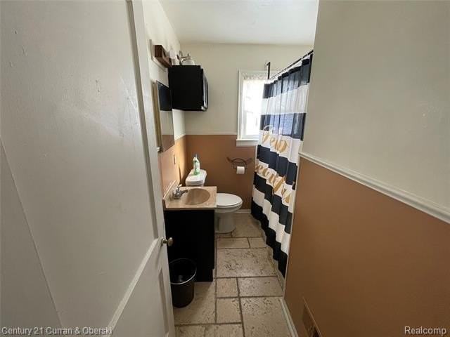 4531 Woodward Street - Photo 6 of 10