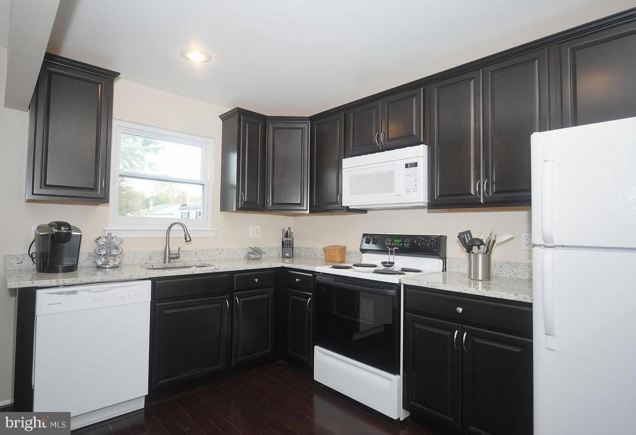 22 Pikehall Place - Photo 3 of 18