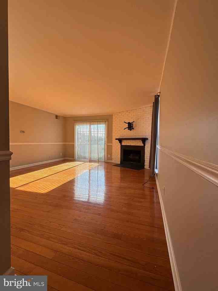 25 CHURCH ROAD MAPLE SHADE NJ #8 unit: #8 #8 - Photo 5 of 21