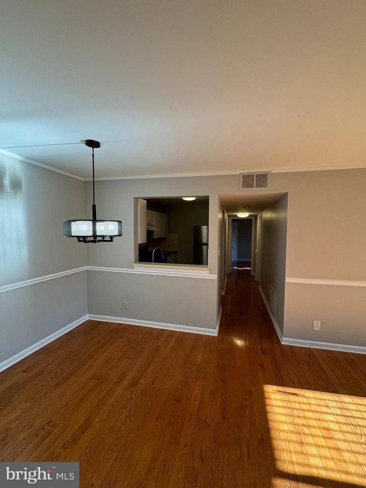 25 CHURCH ROAD MAPLE SHADE NJ #8 unit: #8 #8 - Photo 7 of 21