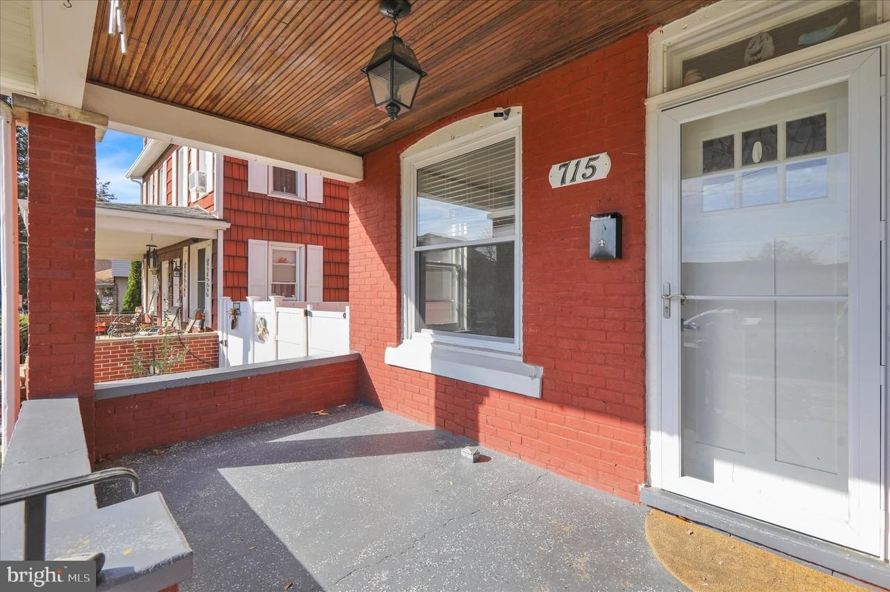 715 Mount Laurel Road - Photo 2 of 24