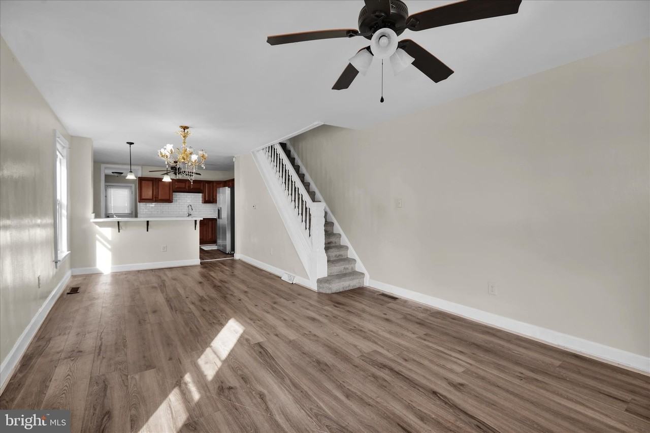 715 Mount Laurel Road - Photo 3 of 24