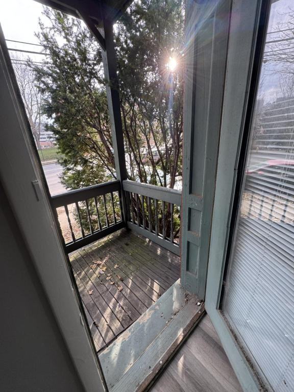 3213 Vine Street - Photo 6 of 14