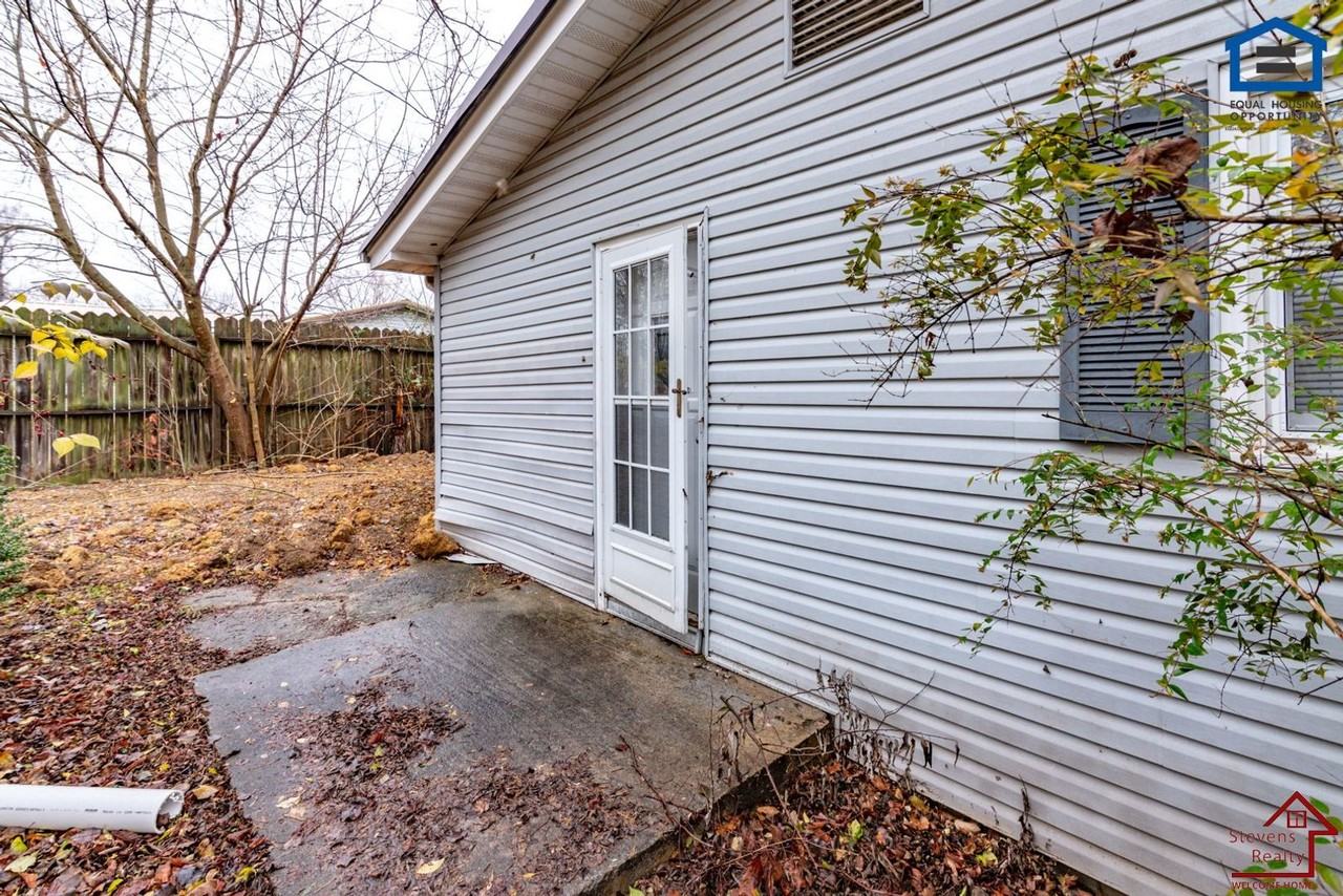 1211 Dale Way - Photo 7 of 32