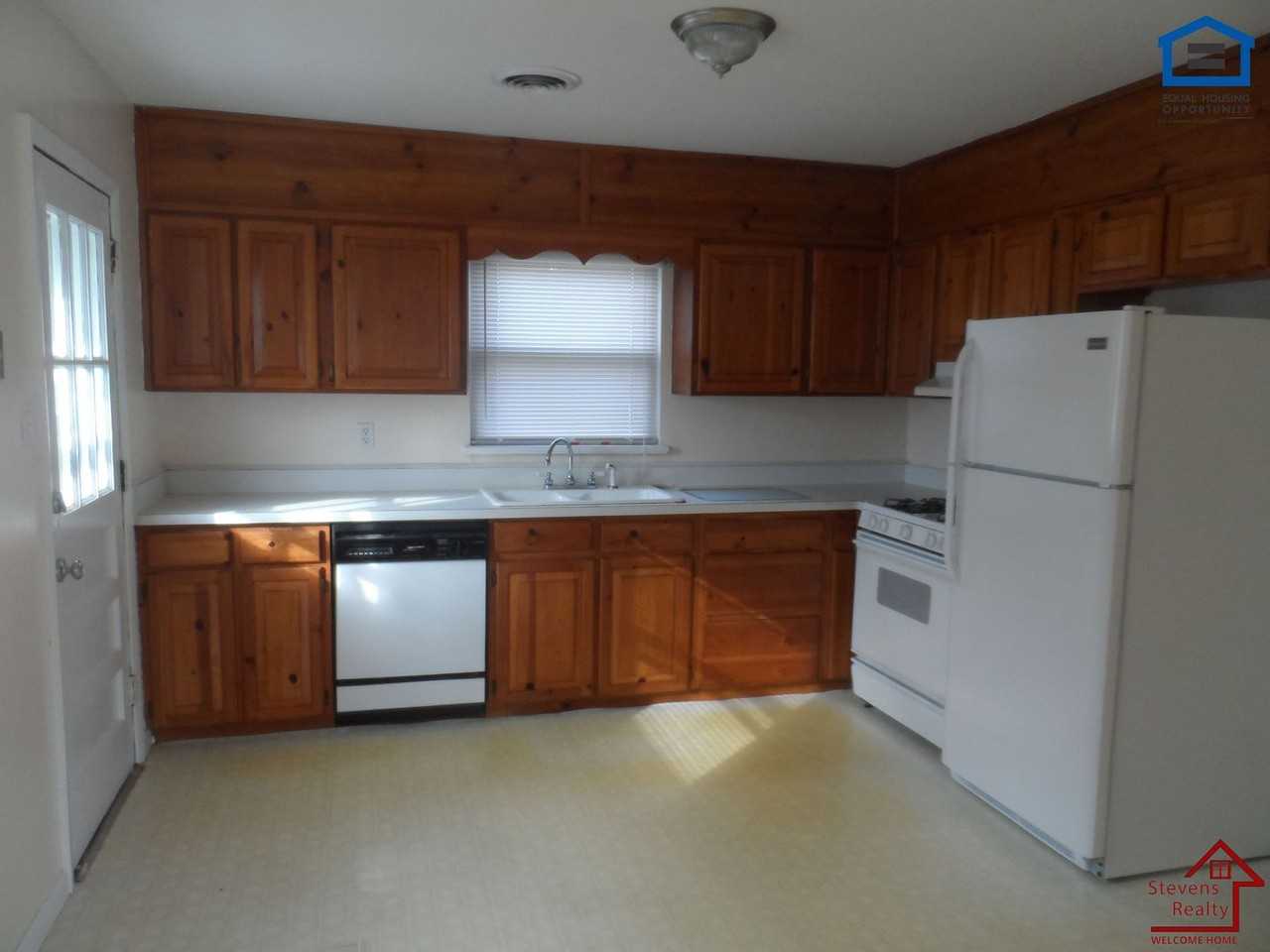 2147 Berea Ave - Photo 7 of 10