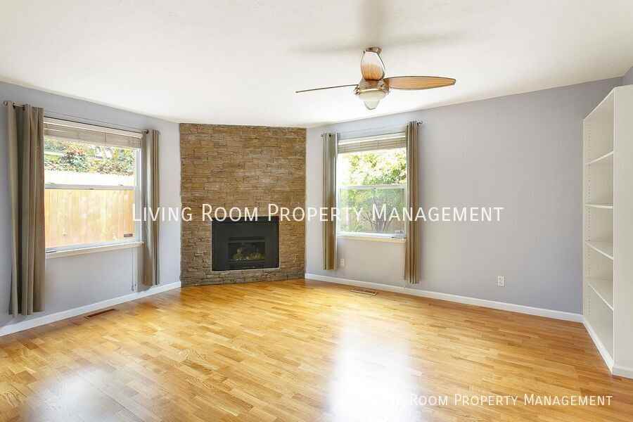 12233 Southeast River Road - Photo 7 of 16