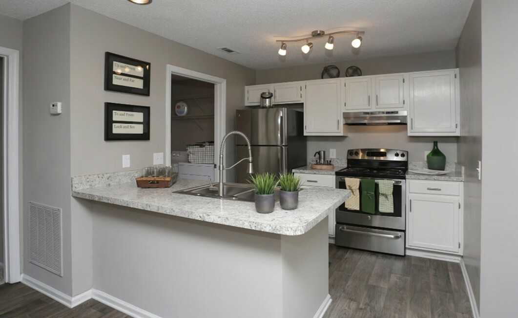 511 Caledon Court #511 - Photo 3 of 6