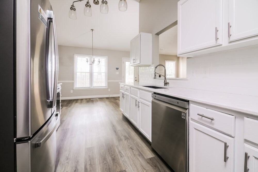 998 Saint Catherines Dr - Photo 7 of 16