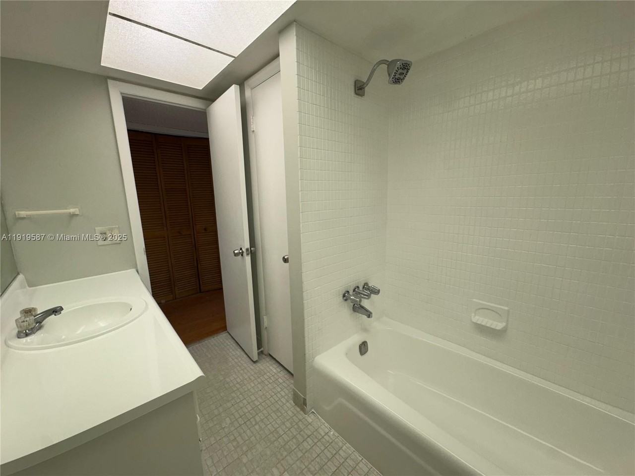 5451 Southwest 37th Street #5451-5451 - Photo 5 of 11