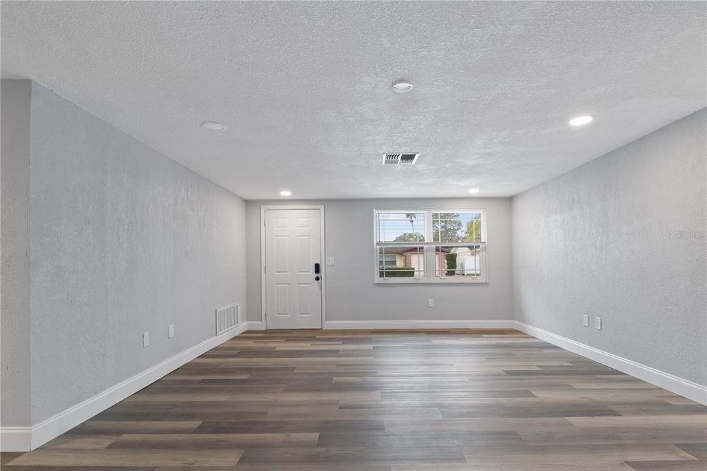 7415 San Salvadore Drive #7415 - Photo 4 of 32