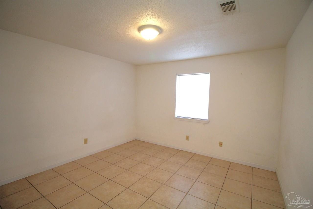 3352 Greenbriar Circle #3352C - Photo 7 of 16