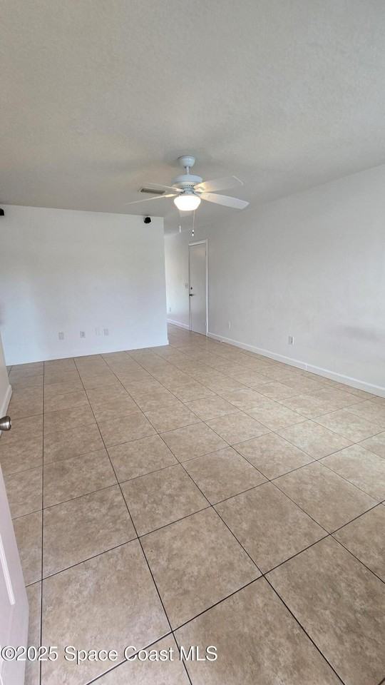 535 Lee Avenue #535A - Photo 6 of 12