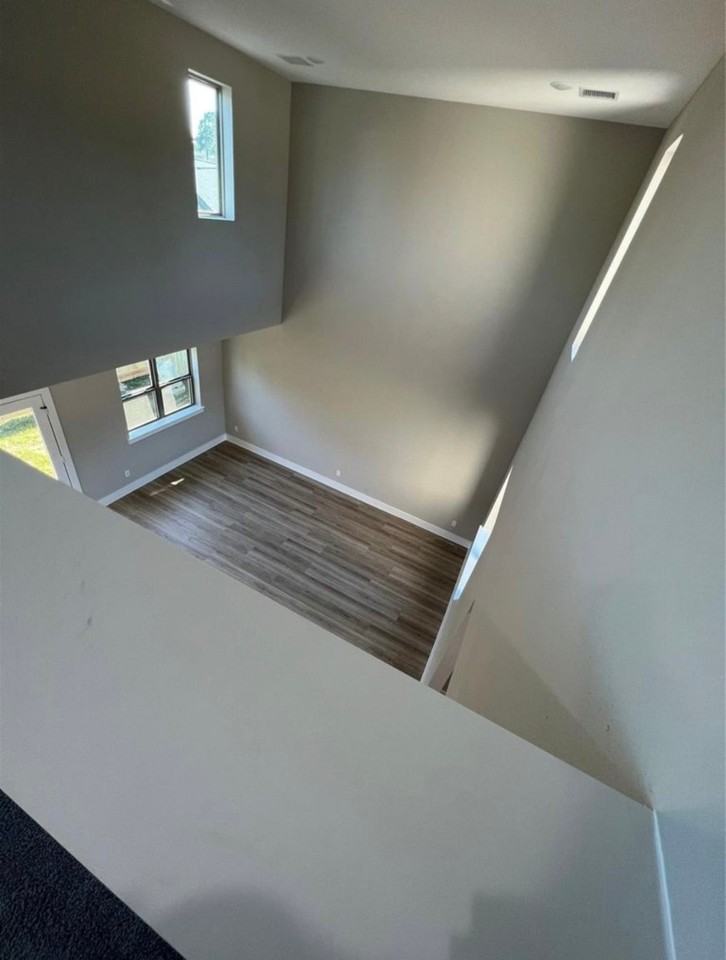 20003 Venetto St #20003 - Photo 3 of 8