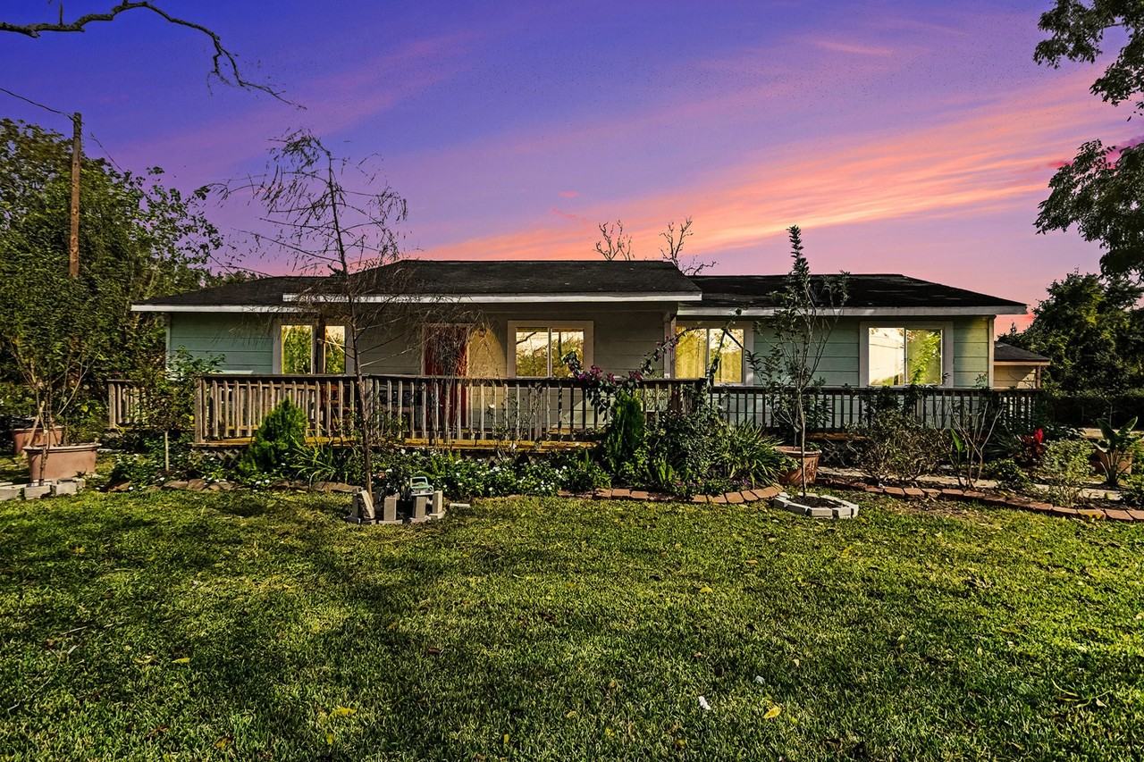 1627 Texas Avenue #1627 - Photo 2 of 26