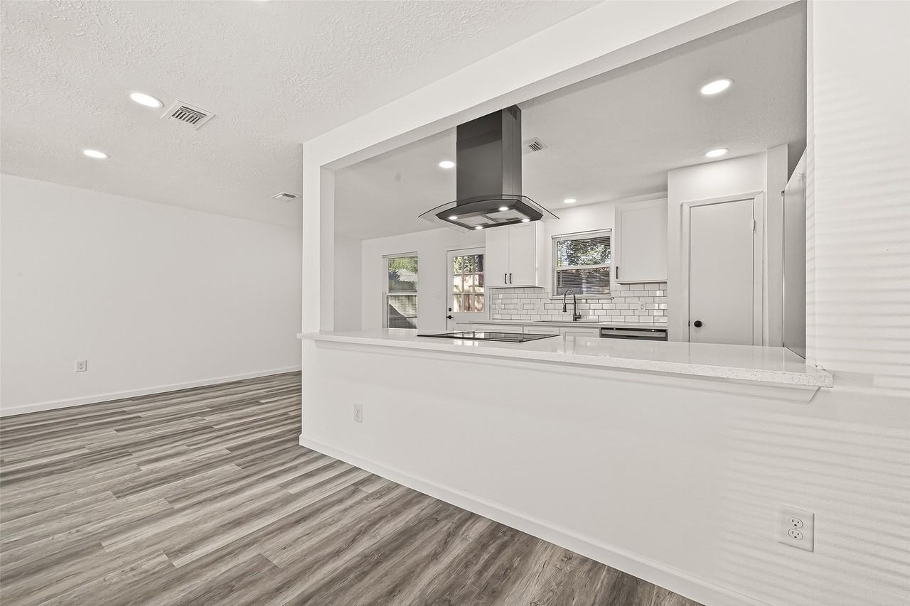 11434 Loyola Drive #11434 - Photo 3 of 41