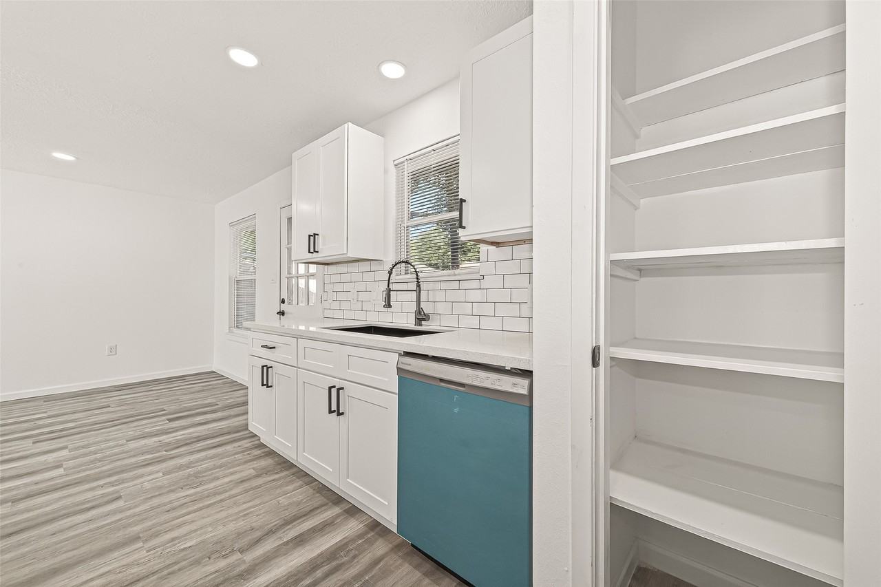 11434 Loyola Drive #11434 - Photo 6 of 41