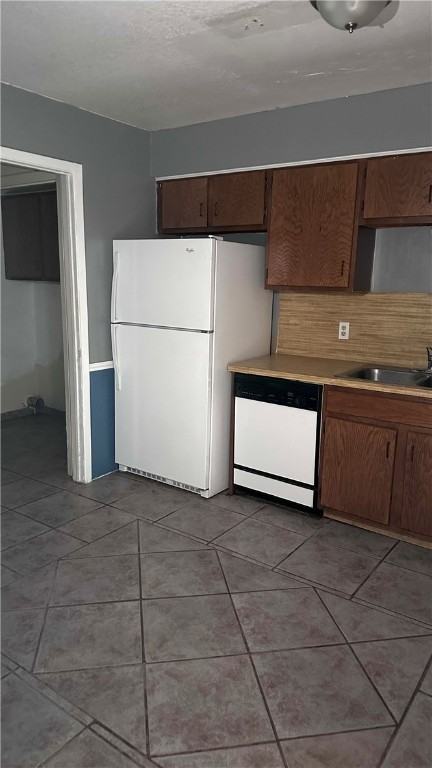 6620 Hardwick Street #6620 - Photo 3 of 11