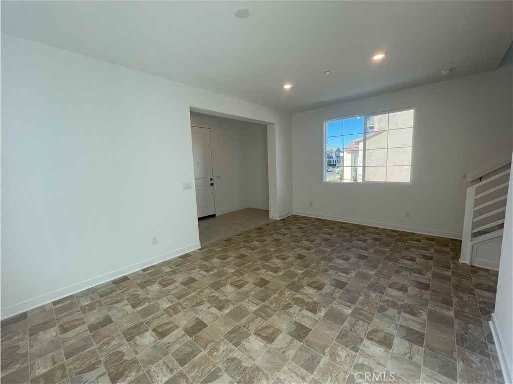 2591 E Pheasant Way #2591 - Photo 5 of 21