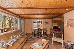 featured image of 861 Kern Ave #861