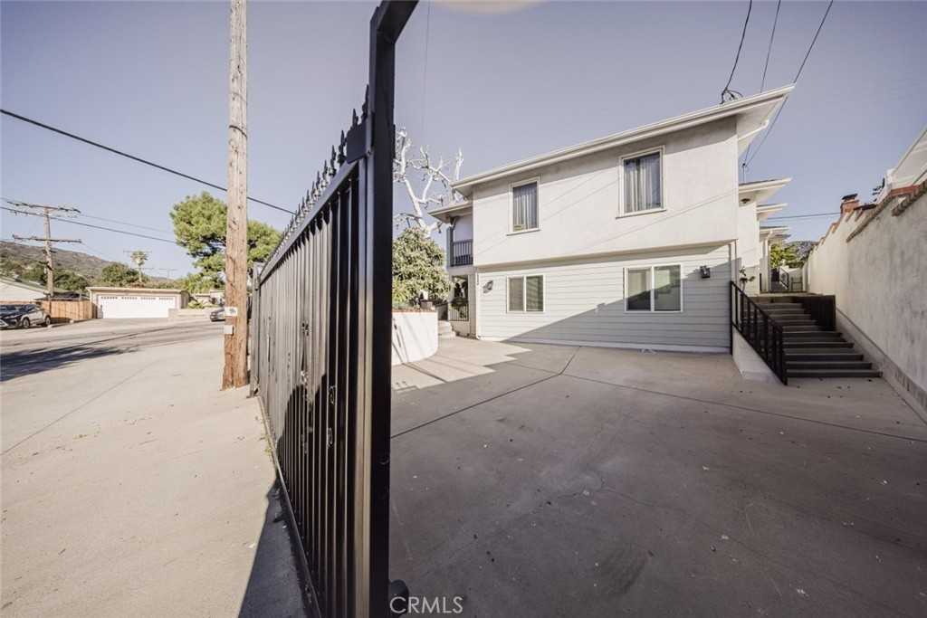 2954 Hermosa Avenue #2954A - Photo 7 of 17