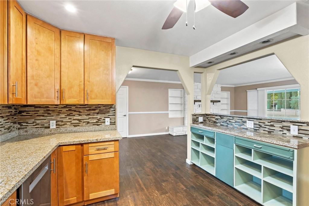 41741 55th Street West #41741 - Photo 6 of 32