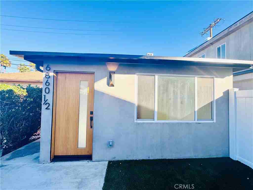 6860 Aura Avenue #6860 - Photo 3 of 17