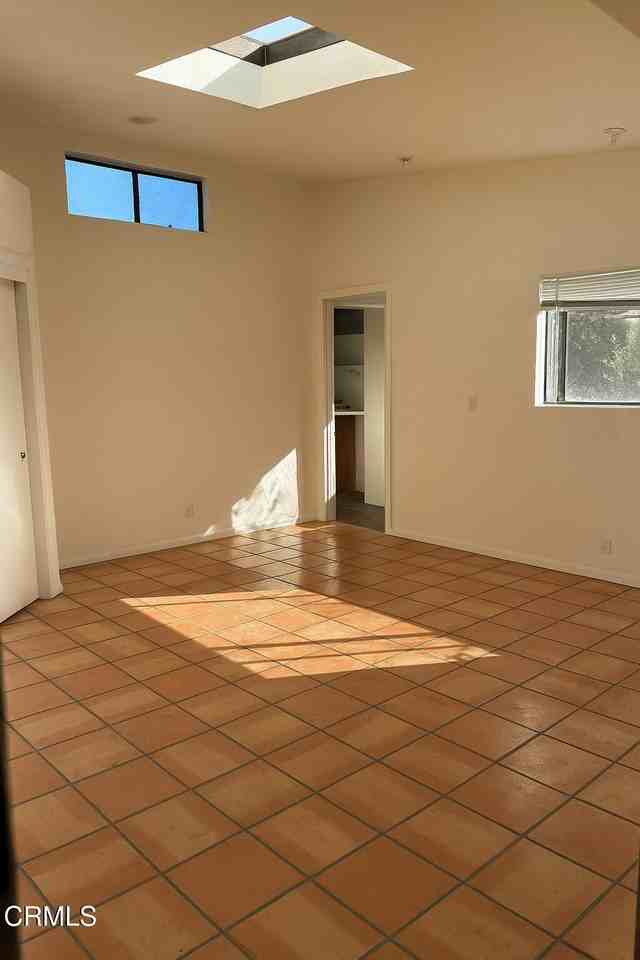 1115 North Signal Street #1115 - Photo 3 of 5