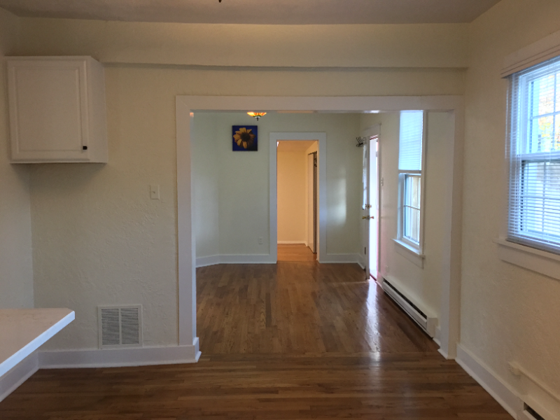 408 Harrison St - Photo 6 of 35