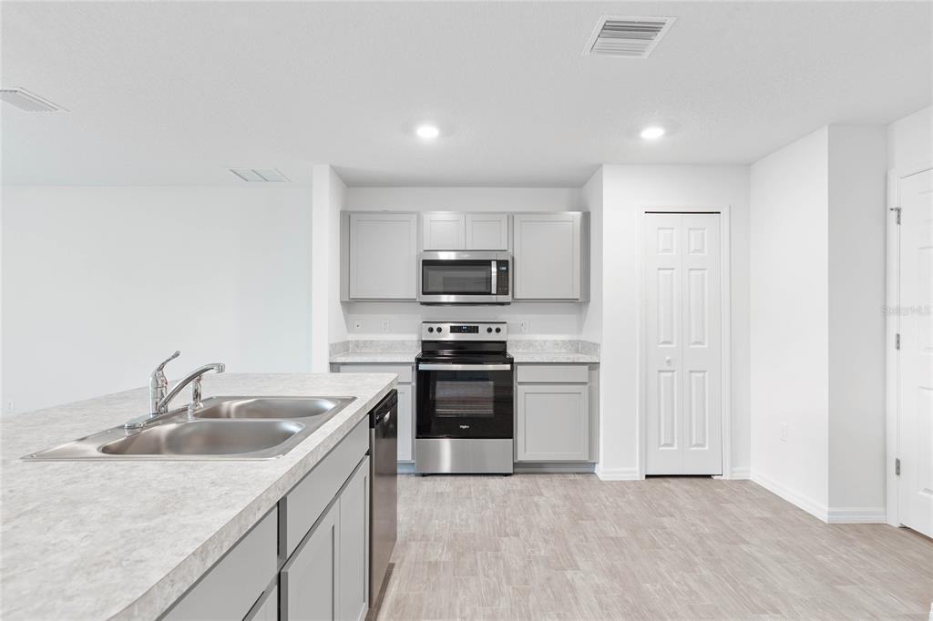 134 Rolling Sands Dr #134 - Photo 2 of 28