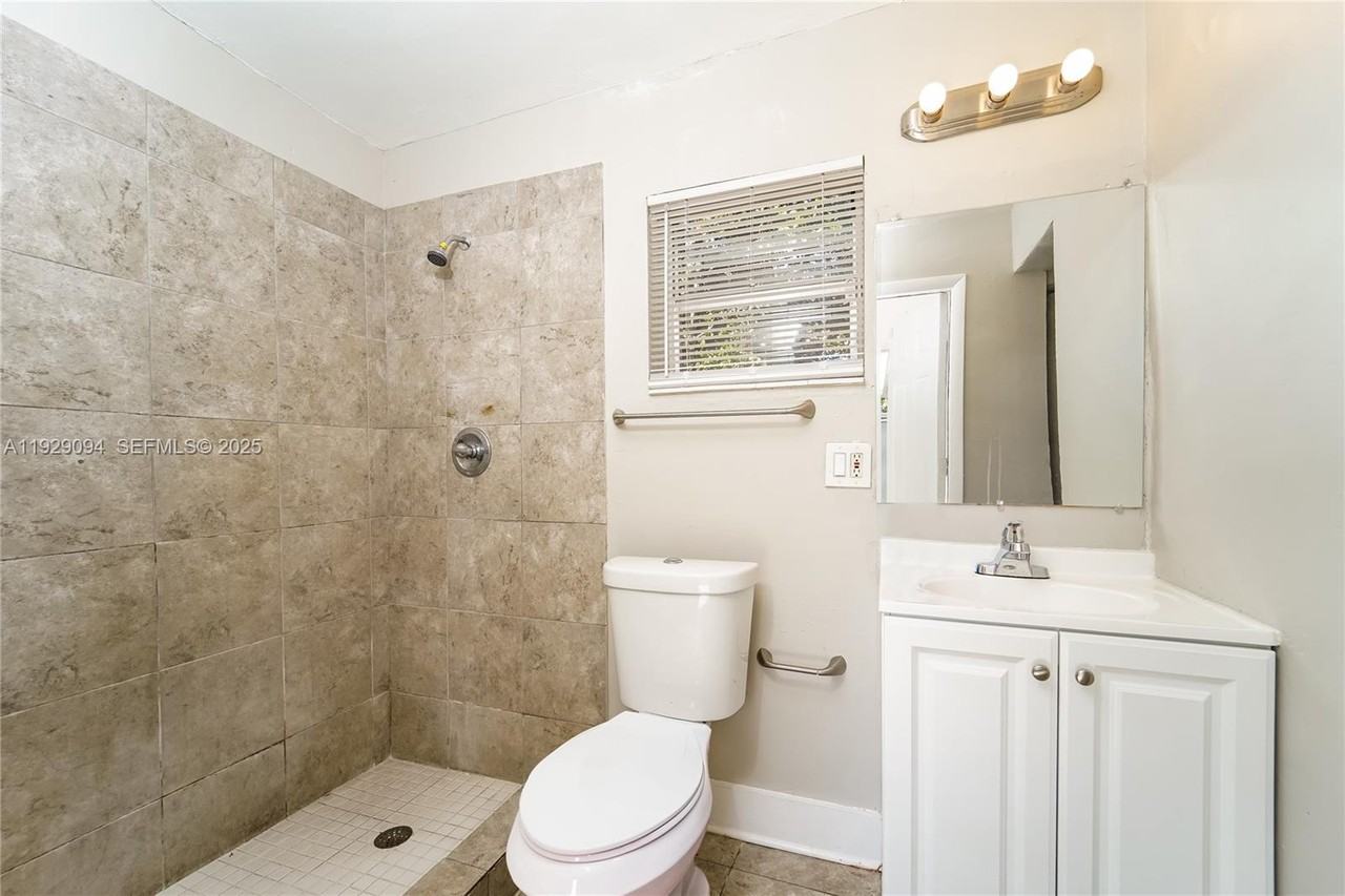 122 Allen Road #122 - Photo 5 of 15