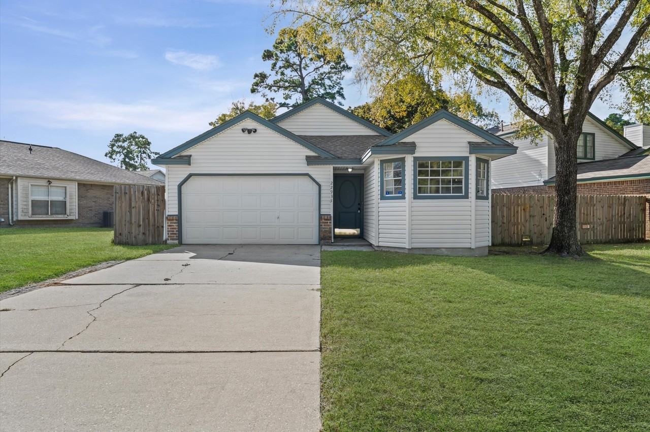 22935 Sherioaks Lane #22935 - Photo 4 of 22