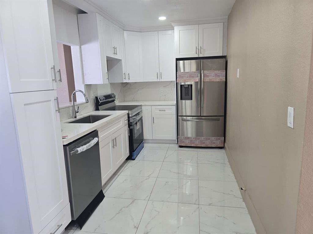 1220 Northeast 206th Street #1220 - Photo 7 of 18