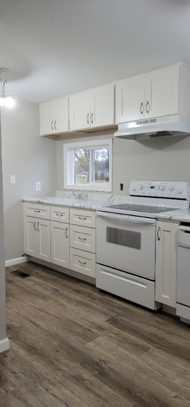 551 West Franklin Avenue - Photo 5 of 6