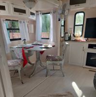 featured image of 9204 Old Castle Road