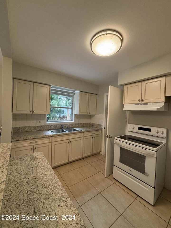 790 Renner Avenue #790 - Photo 4 of 15