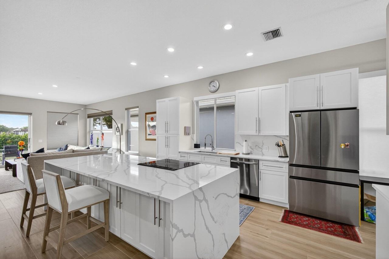 945 Bear Island Circle #945 - Photo 6 of 29