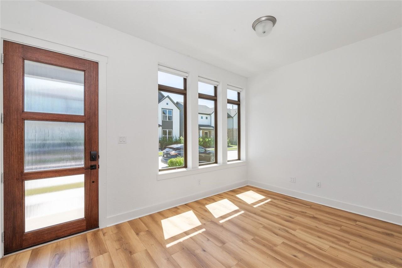 18618 Curteous Way #18618 - Photo 2 of 30