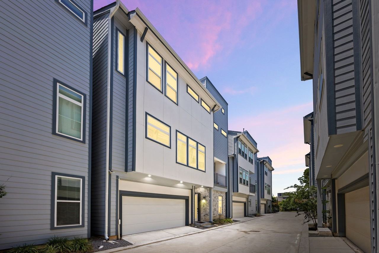 5815 Fairdale Lane #5815C - Photo 6 of 25