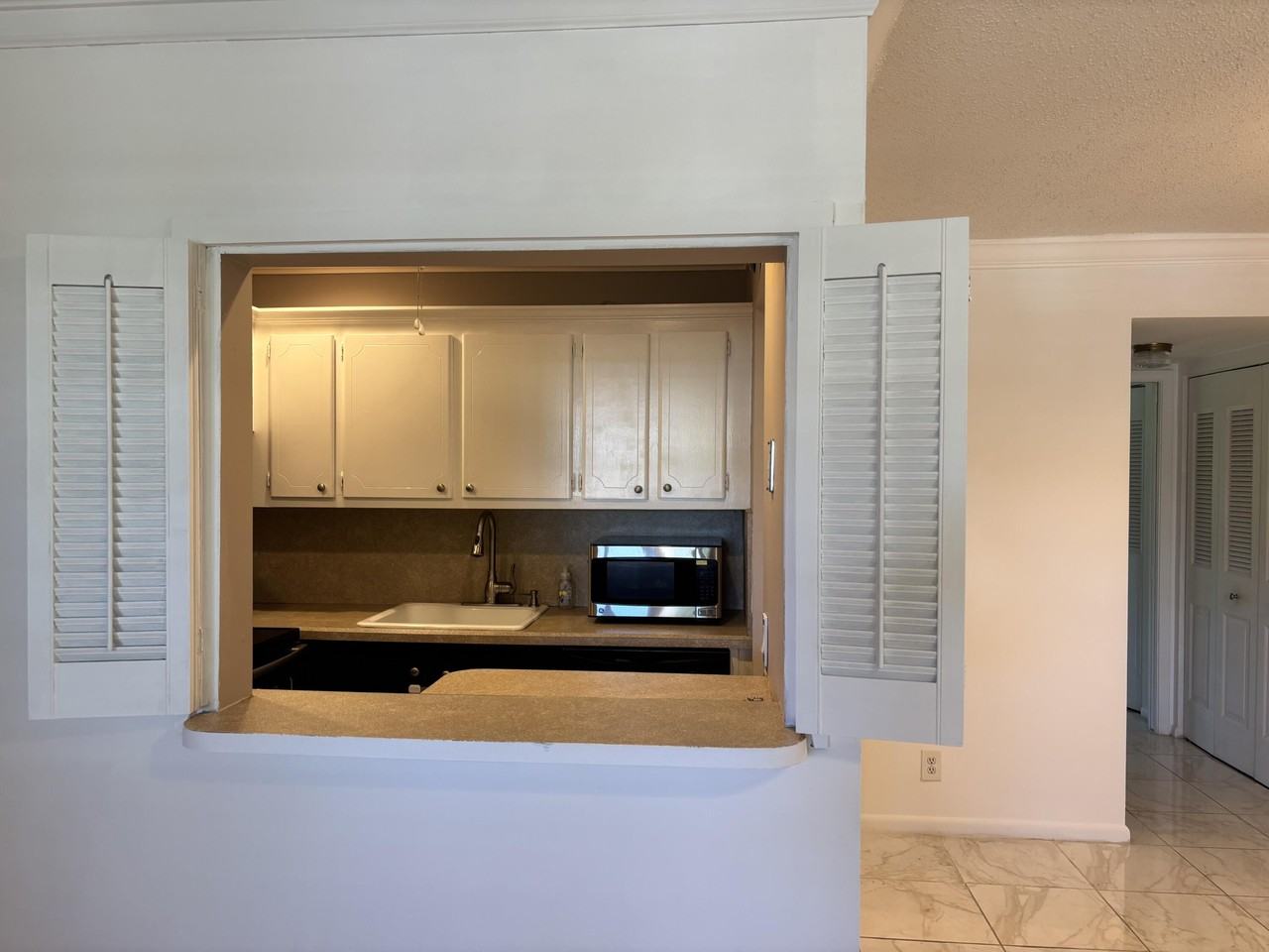 87 Windsor Drive #87 - Photo 5 of 22