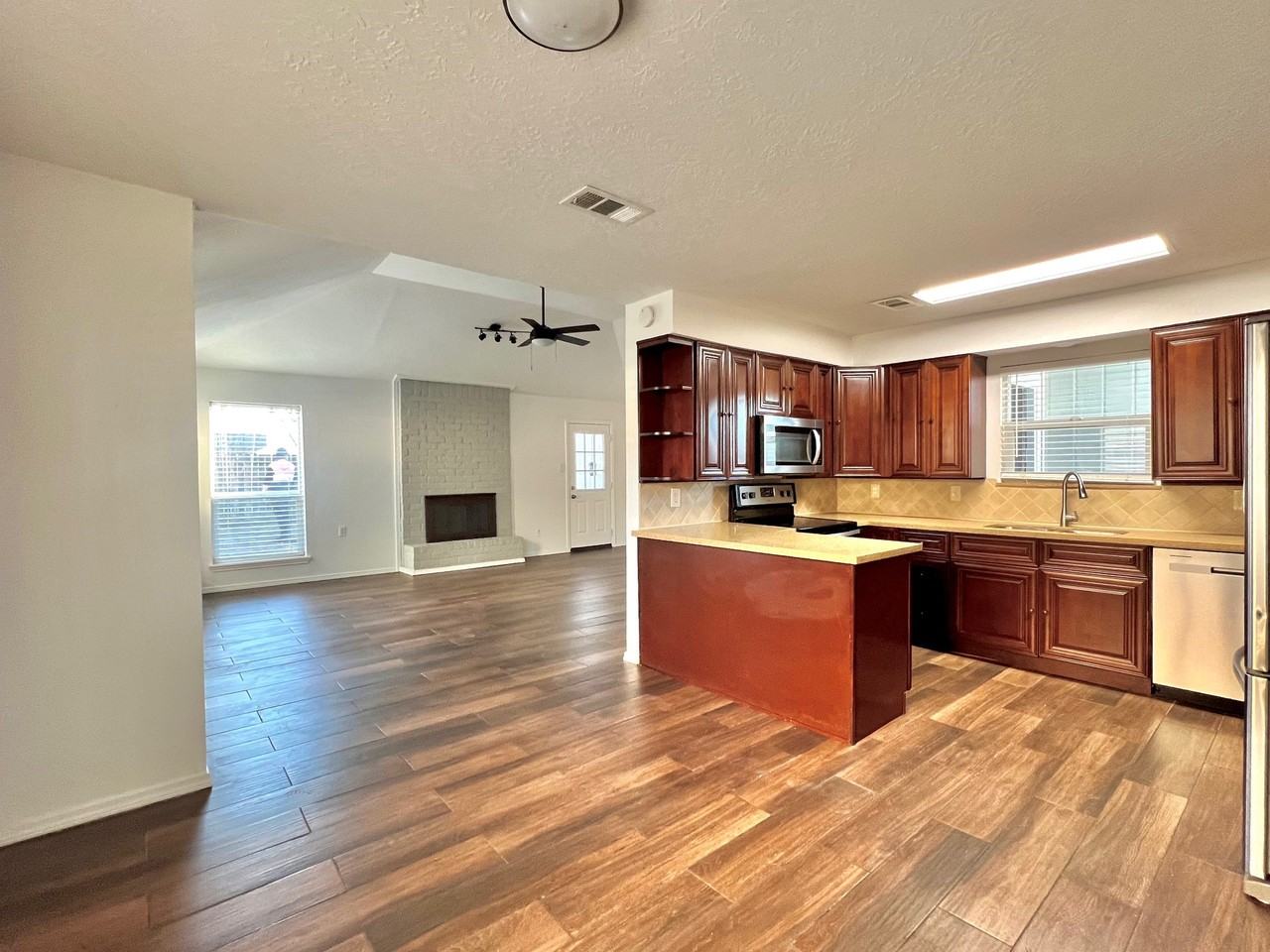 16039 Bear Hill Drive #16039 - Photo 5 of 12