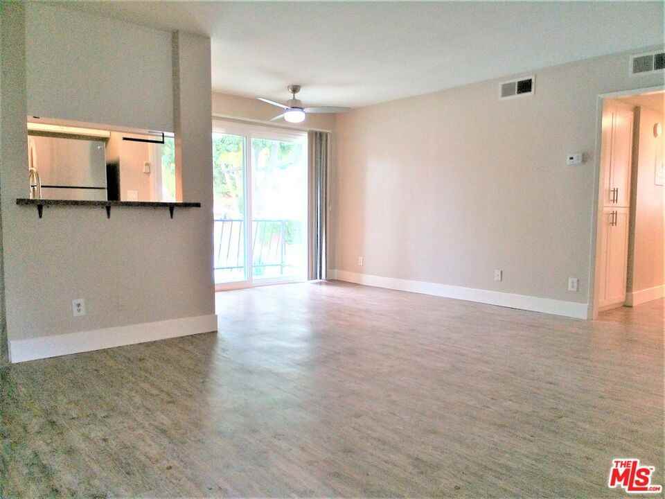 11230 Camarillo Street #11230-101 - Photo 4 of 18