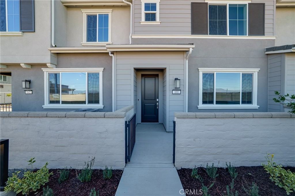 3560 S Eichler Paseo #3560-101 - Photo 4 of 35