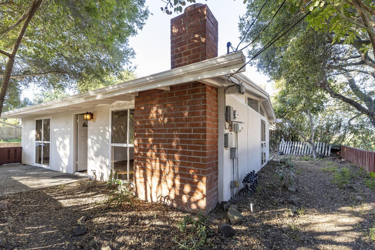 77 Skyline Cir #77 - Photo 2 of 11